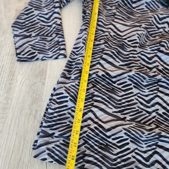 Soft Surroundings sz 2X Blue Bengal Print Faux Wrap Surplice Knit Tunic - Picture 8 of 10